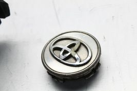 TOYOTA MATRIX CAMRY FACTORY RIM WHEEL CENTER CAP 1 PIECE OEM P7785 image 5