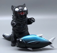 Max Toy "Death" Negora w/ Fish and Tank image 3