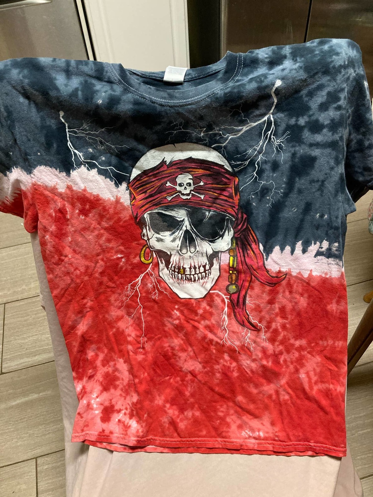 Primary image for Tie-dye Pirate Skull Shirt Size L
