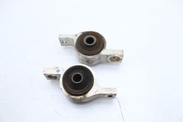 06-11 LEXUS GS300 GS350 RWD FRONT LOWER CONTROL ARM BRACKETS PAIR Q9416 image 2