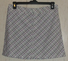 EXCELLENT WOMENS DOCKERS LIGHT GRAY PLAID SCOOTER / SKORT  SIZE 8 - £21.98 GBP