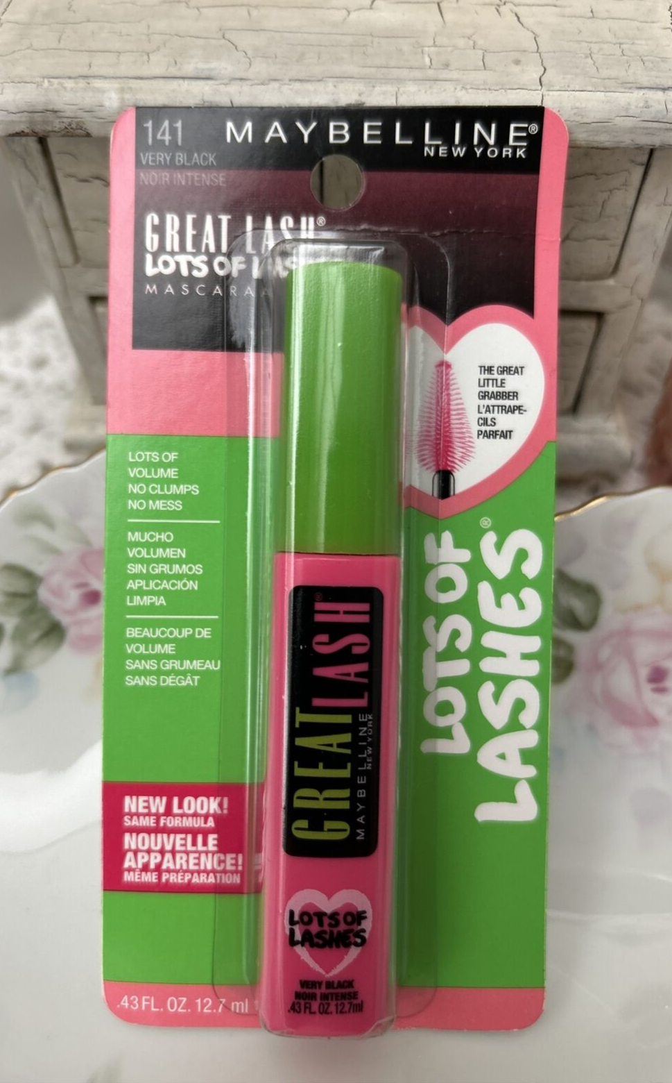 Maybelline Great Lash Lots of Lashes Washable Mascara, Very Black #141 - $9.94