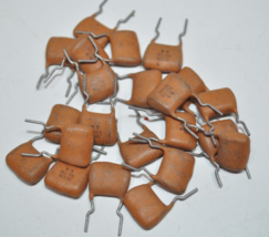 Lot of  22 Vintage .0033k 100-130 CQ Capacitors  .0033uf (3.3nf, 3300pf) - £12.41 GBP