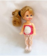 Vintage Barbie&#39;s Little Sister Kelly 4 1/2&quot; Mattel 1994 Rubber Head Blue... - $240.74 MXN