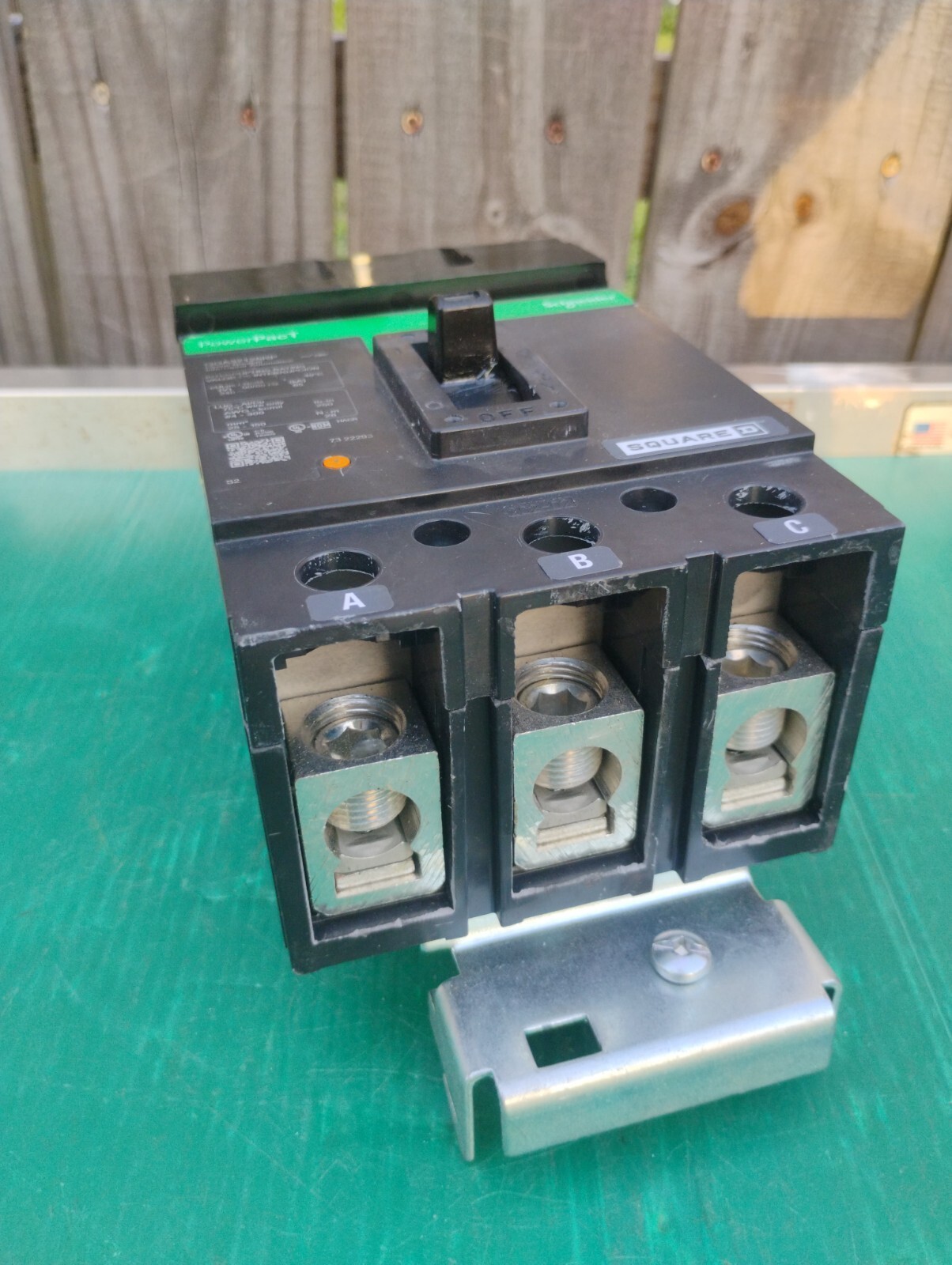 Square D PowerPact QGA32125 RP I-Line Circuit Breaker 125AMP 240VAC 3 Po... - $490.05