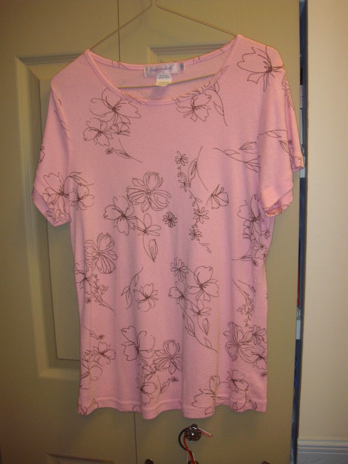 FRESH PRODUCE Top M Hush Pink Sketched Floral Soft Sheen Top - $15.99