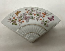 Avon 1980 Butterfly Fantasy Porcelain Fan Trinket Box Vintage - $11.83