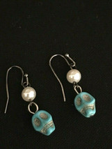 Turquoise Howlite Skull and Faux Pearl Wire Earrings - £5.49 GBP