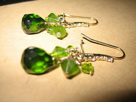 RMN Green Crystal Dangle Pierced Earrings - £8.79 GBP