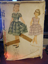 Vintage 1950&#39;s Simplicity 3184 Girl&#39;s Dresses Pattern - Size 10 Bust 28 - £10.36 GBP