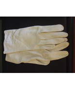Vintage Ladies White Floral Embroidered Beaded Trim Short Gloves - No Size - £12.69 GBP