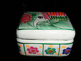 Mexican Folk Art Jewelry Pottery White Multi Colored Handpainted Trinket... - $15.03