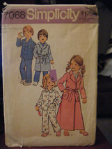 Simplicity 7068 Child&#39;s Robe in 2 Lengths &amp; Pajamas Pattern - Size 4 Chest 23 - $7.65