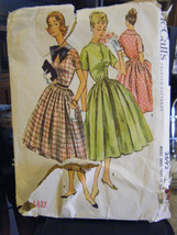 Vintage McCall&#39;s 3692 Misses Dress Pattern - Size 14 Bust 32 - £11.72 GBP