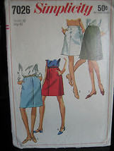 Vintage Simplicity #7026 Misses Skirts in 2 Lengths Pattern - Waist 30/Hip 40 - $8.50