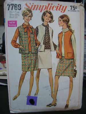 Simplicity 7769 Half-Size Vest, Skirt & Blouse Pattern - Size 16 1/2 Bust 39 - $10.84