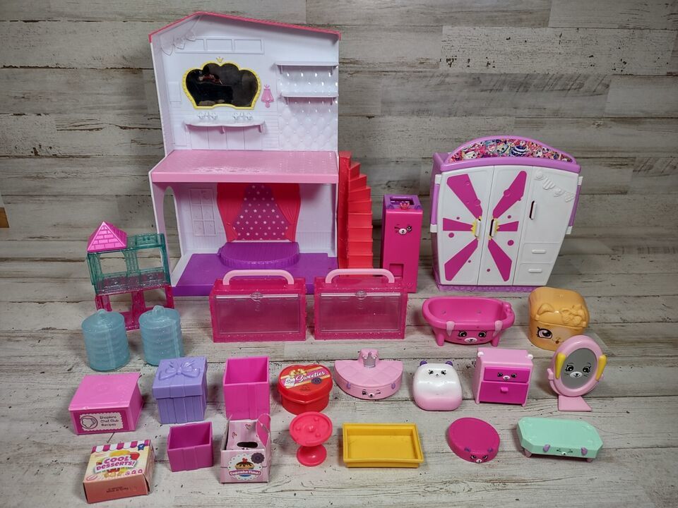 Shopkins Incomplete Playsets HappyVille Prom Style Me Wardrobe w/ Accessories - $42.58