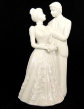Lenox Wedding Promises Collection Figurine Couple Bride Groom 7&quot; Made USA - £11.15 GBP