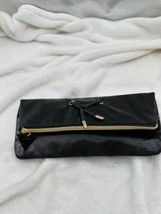 New Guess Fold Over Clutch Purse Patent Black Leather Measure 5”X7” Shiny Vintag - £33.69 GBP