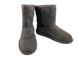 UGG Australia Boots Big Kid 5M Classic Short Shoes Gray Suede Shearling ... - €16,98 EUR UGG Australia Boots Big Kid 5M Classic Short Shoes Gray Suede Shearling ... - €16,98 EUR