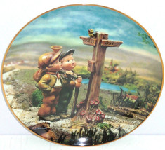 Hummel Collector Plate March A Windy Crossroad Calendar Collection M I Danbury - £40.17 GBP