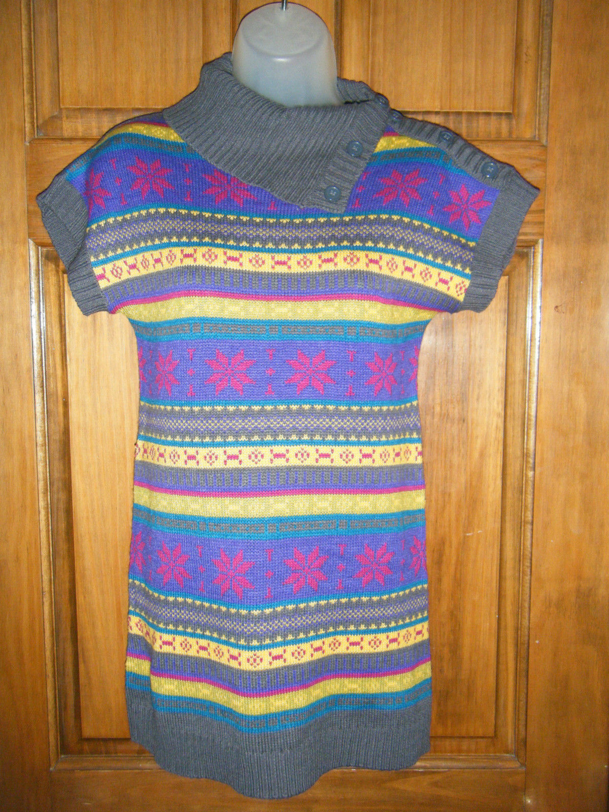 Bongo Girls Side Button Cowl Neck Snowflake Print Tunic Sweater - Size L - $11.23