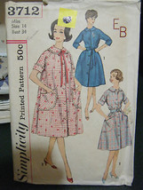 Simplicity 3712 Misses Robe Pattern - Size 14 Bust 34 - £7.32 GBP
