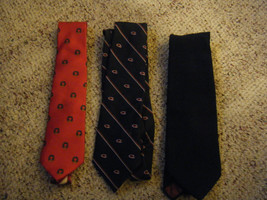 Lot of 3 Men&#39;s Vintage Neck Ties (Wear Guard, Marshall Field&#39;s &amp; Towncraft) - £10.98 GBP