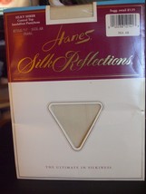 Hanes Silk Reflections Silky Sheer Control Top Pantyhose #717 - Pearl - Size AB - £10.52 GBP