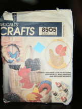 McCalls Crafts 8505 Chicken Centerpiece, Picture, Wreath &amp; Fridge Magnet... - $5.55
