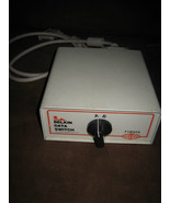 Vintage Belkin 2 Way Data Transfer Switch #F1B024 &amp; Cable - £16.81 GBP