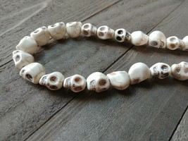 34 White Skull Beads Howlite 12mm Manmade Turquoise 16&quot; Strand Gothic Halloween - £3.16 GBP