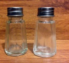 Vintage Eight Sided Glass Salt &amp; Pepper Shakers Stainless Steel Top - 1970&#39;s - £4.82 GBP