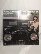 MERLE HAGGARD KEEP MOVIN ON  NM Vinyl LP   Record Cover Capital ST-11365 - £7.73 GBP