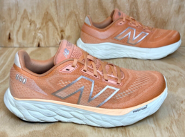 Women&#39;s New Balance Fresh Foam x 880v14 Size 9.5 Running Shoes Copper/Peach - £57.32 GBP