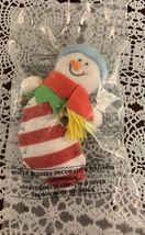 Avon Winter Buddies 2004 Decorative Magnet Ornament Snowman 5 Inch  Bran... - $12.37