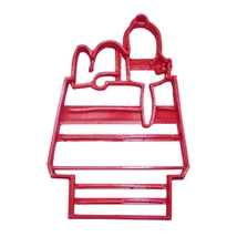 6x Snoopy on Dog House Doghouse Fondant Cutter 1.75 IN USA FD3975 - £6.28 GBP