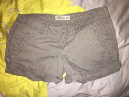 Ruehl No.925 Linen Gray Shorts - $8.49