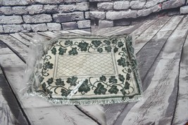 Jacquard 4 Matching Placemats &amp; Cloth Napkins - £32.90 GBP