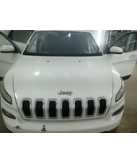 Hood Fits 14-18 CHEROKEE 104850759 - $17,068.97 MXN