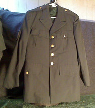 US Army Vietnam Era Men's Dark Green Uniform Jacket 38R Staff Sergeant Patches - $30.00
