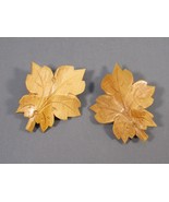 Wooden Carved Leaf Pins Brooches (2) Handmade and Lightweight - $4.77