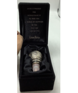 Neiman Marcus Bottle Topper Wine Stopper 2000 The New Millennium - $19.18 CAD