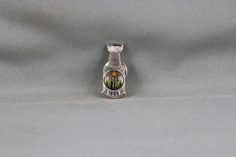 Edmonton Oilers Pin (VTG) - 1988 Stanley Cup Champions - Stamped Pin - $355.18 MXN