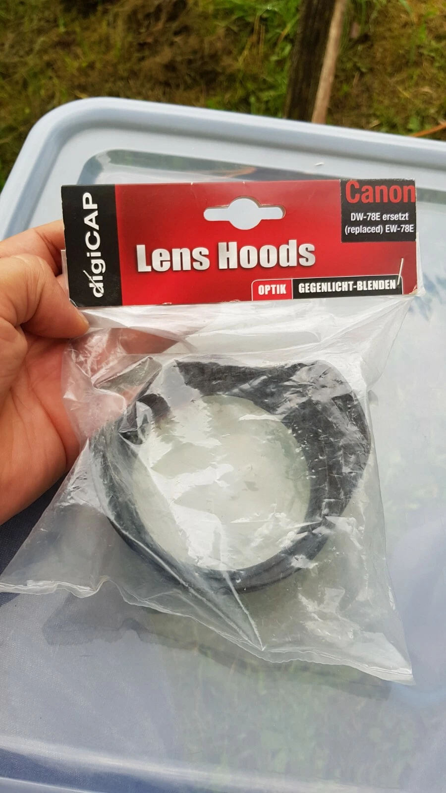 Digicap Replacement Lens Hood for Canon EW-78E Durable Camera Lens Prote... - $31.56 CAD