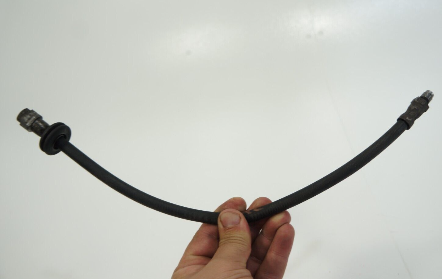 08-2014 mercedes w204 c250 REAR left right side brake caliper hose line - $34.00