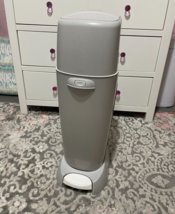 Playtex Diaper Genie Complete Diaper Pail with Odor Lock Technology - Grey - £18.58 GBP