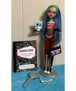 2008 Monster High First Wave Ghoulia Yelps Doll W/ Accessories &amp; Pet - $3,273.75 MXN