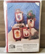 Holiday Felt Decorative Bags Full of Treats Kit 1996 Makes 8 4&#39;&#39; Appliqu... - £14.25 GBP