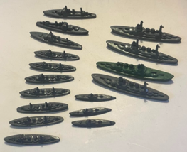 Vintage TootsieToy Military Ships Battle Ships Diecast Lot 17 Pcs. Original - $47.50